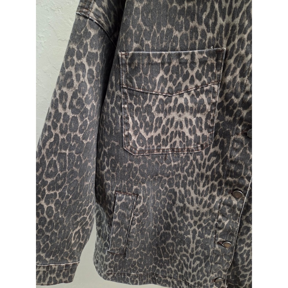 J190. Leopard Print Denim Jacket - Picture 4 of 5